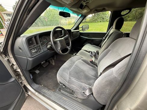 Used 2002 Chevrolet Silverado 2500 LS w/ Electrical Convenience Pkg RWD image 7