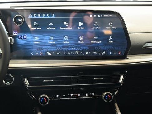 New 2026 Chevrolet Traverse LT w/ Driver Confidence Package image 15