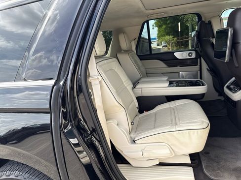Used 2020 Lincoln Navigator L Black Label w/ Cargo Convenience Package AWD/4WD image 29