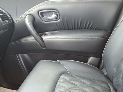 Used 2024 Nissan Armada Platinum w/ Captain's Chairs Package RWD image 25
