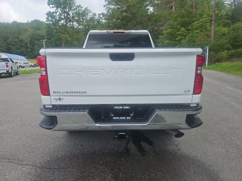 Used 2025 Chevrolet Silverado 2500 LT w/ Convenience Package AWD/4WD image 4