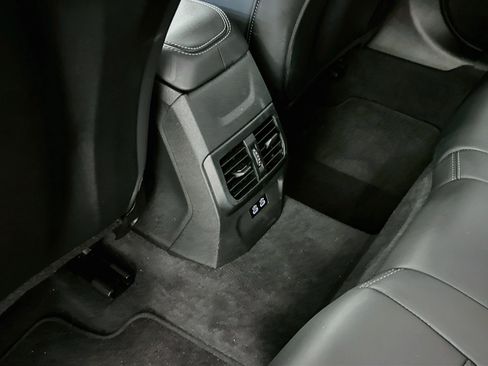 Used 2025 BMW 228i xDrive AWD/4WD image 29