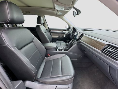Used 2023 Volkswagen Atlas SE w/ Panoramic Sunroof Package FWD image 21