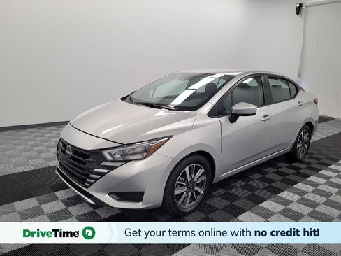 Used 2025 Nissan Versa SV FWD image 1
