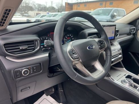 Certified 2023 Ford Explorer XLT w/ Equipment Group 202A image 7