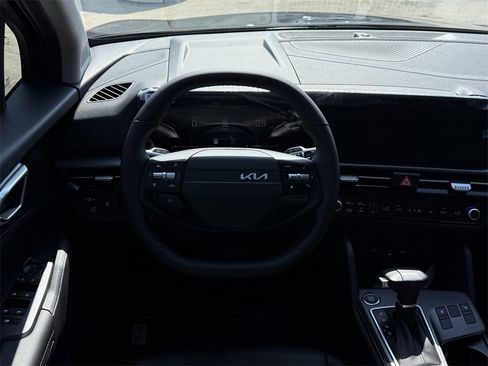 New 2026 Kia Sportage EX image 14