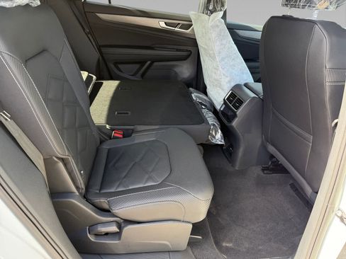 New 2026 Volkswagen Atlas Cross Sport SE AWD/4WD image 13