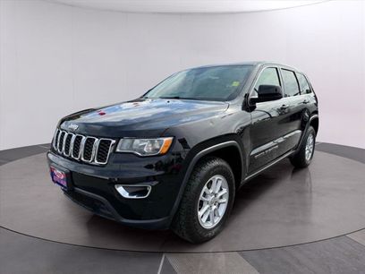 Used 2018 Jeep Grand Cherokee Laredo