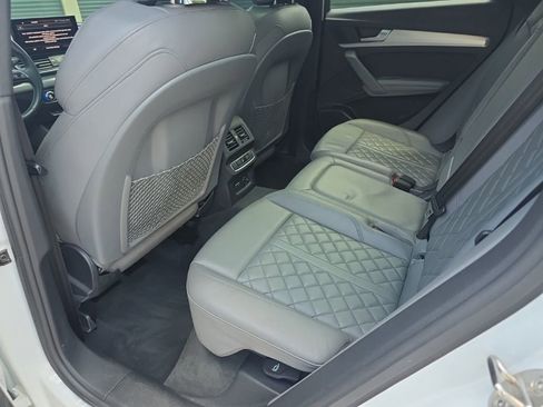 Used 2021 Audi SQ5 Premium Plus w/ Premium Plus Package AWD/4WD image 16
