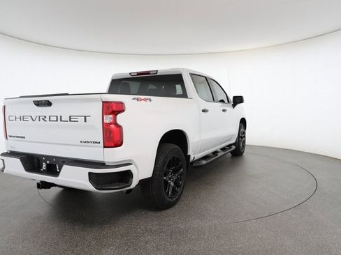 Used 2023 Chevrolet Silverado 1500 Custom image 16