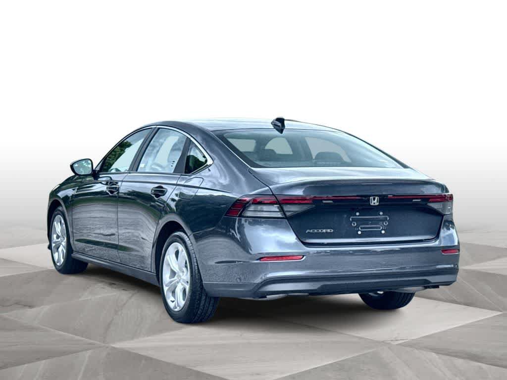 Used 2025 Honda Accord LX image 6