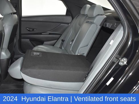Used 2024 Hyundai Elantra Limited image 28