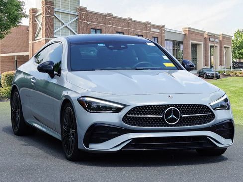 Used 2024 Mercedes-Benz CLE 300 4MATIC Coupe image 3