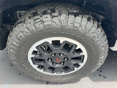 New 2025 Toyota 4Runner TRD Off-Road image 17