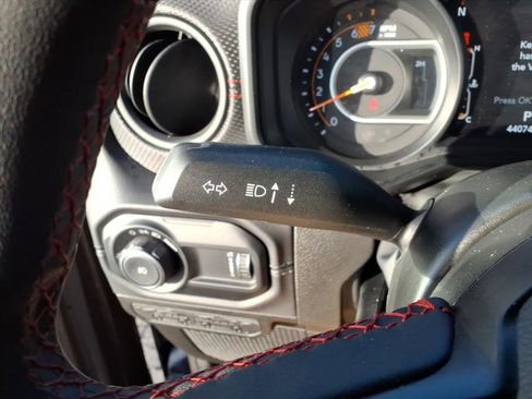 Used 2024 Jeep Wrangler Unlimited Rubicon image 18