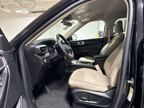 Used 2023 Ford Explorer 4WD image 19