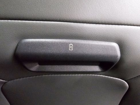 Used 2025 Ford Expedition Active AWD/4WD image 26