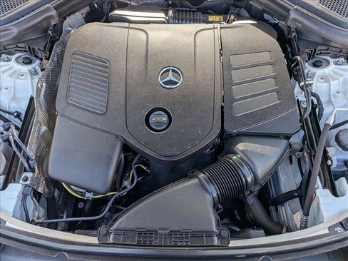 Certified 2025 Mercedes-Benz GLC 300 image 24