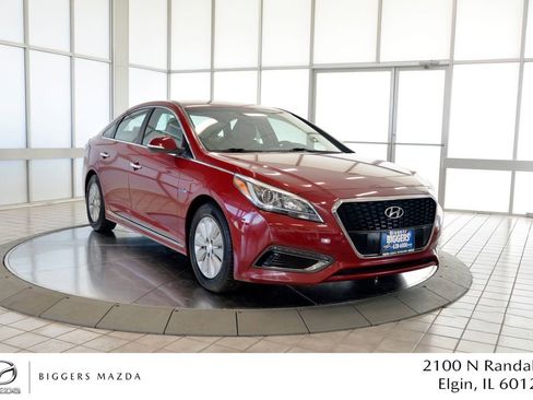 Used 2016 Hyundai Sonata SE FWD image 1
