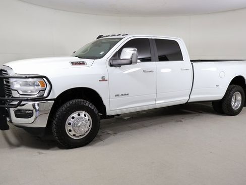 Used 2024 RAM 3500 Laramie w/ Towing Technology Group image 10