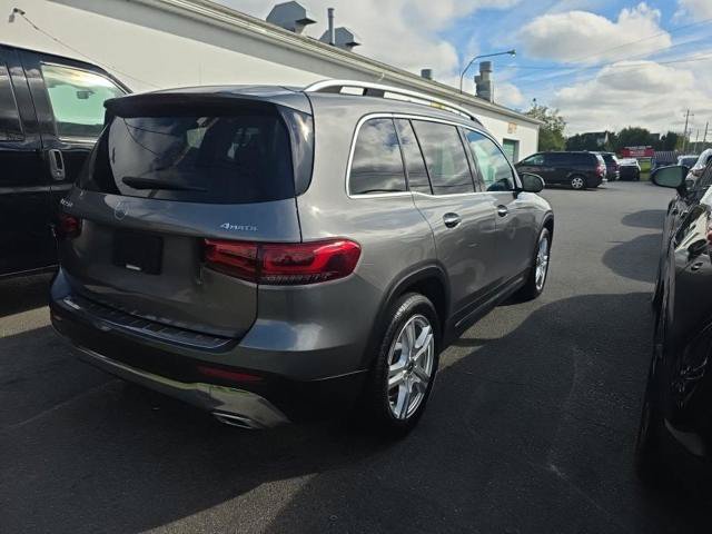 Used 2021 Mercedes-Benz GLB 250 4MATIC image 2
