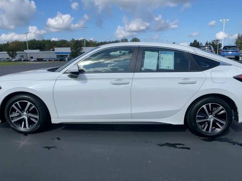 Used 2024 Honda Civic LX image 6