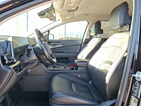Used 2023 Kia Sportage EX image 12