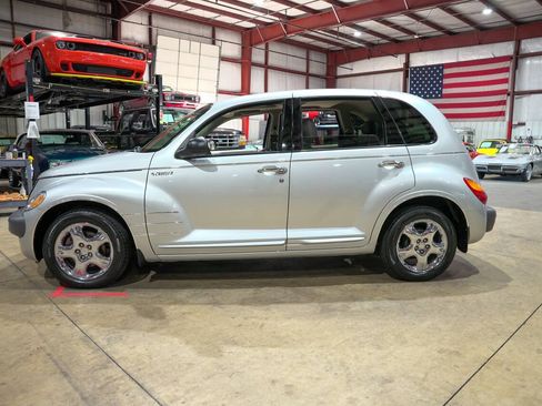Used 2001 Chrysler PT Cruiser FWD image 4