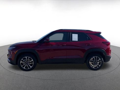 Used 2025 Chevrolet TrailBlazer LT image 9