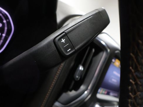 Used 2022 GMC Sierra 1500 AT4 w/ AT4 Preferred Package AWD/4WD image 36