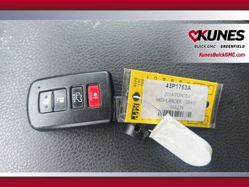 Used 2014 Toyota Highlander XLE AWD/4WD image 17