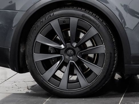 Used 2022 Tesla Model X Plaid image 52