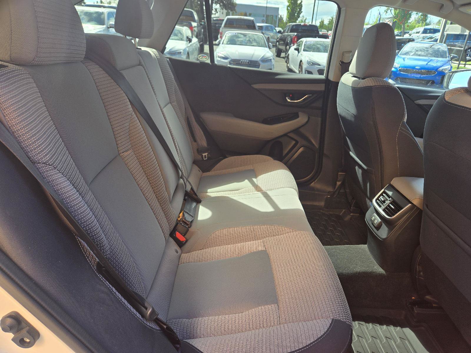 Used 2022 Subaru Outback Premium AWD/4WD image 13