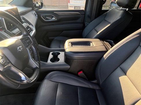 Used 2022 Chevrolet Tahoe Z71 w/ Z71 Off-Road Package image 9