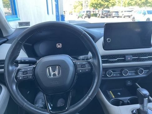 Used 2023 Honda HR-V EX-L image 4
