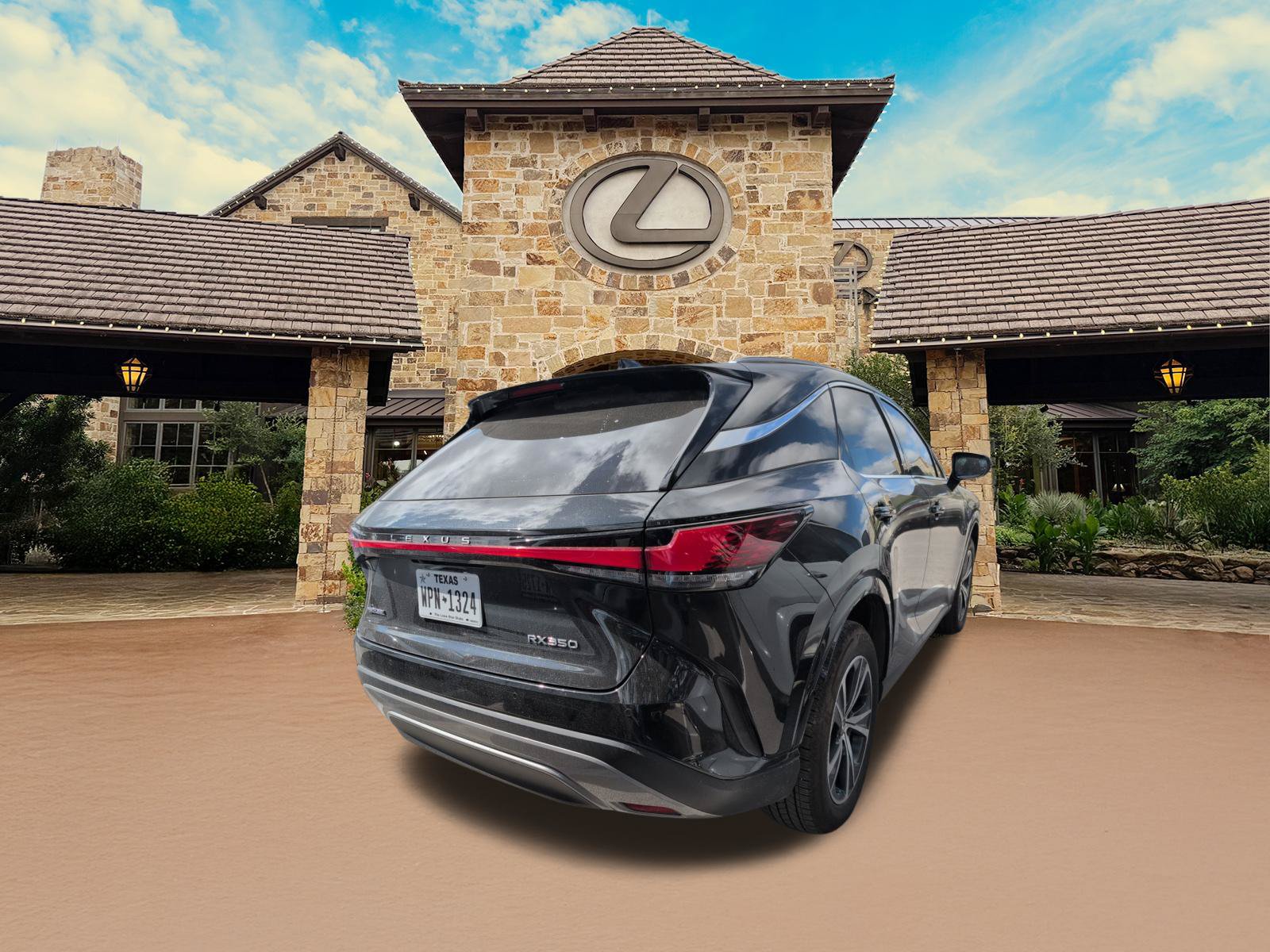 Used 2025 Lexus RX 350 Premium w/ Accessory Package (Z1) FWD image 3