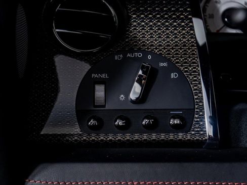 Used 2019 Rolls-Royce Wraith Black Badge image 44