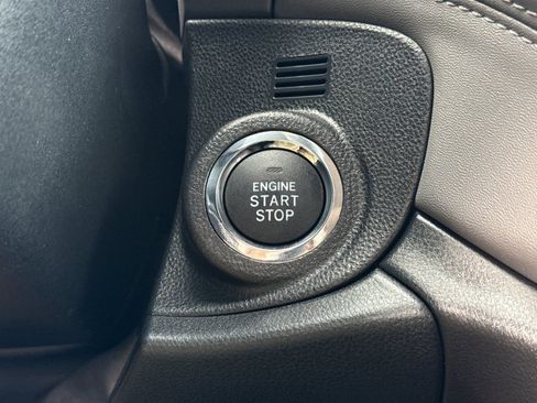 Used 2025 Subaru Outback Onyx Edition image 25