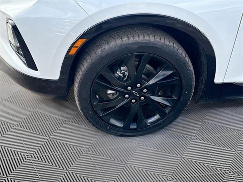 Used 2021 Chevrolet Blazer RS w/ Enhanced Convenience Package image 35