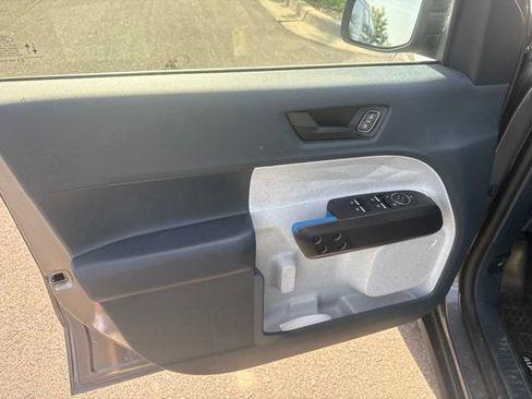 Used 2025 Ford Maverick XLT w/ Equipment Group 302A AWD/4WD image 8