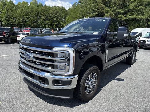 Used 2025 Ford F250 Lariat w/ Lariat Ultimate Package AWD/4WD image 3