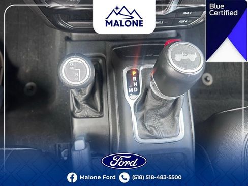 Used 2021 Jeep Wrangler Unlimited Sahara AWD/4WD image 21