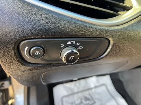 Used 2024 Chevrolet Malibu LT image 29