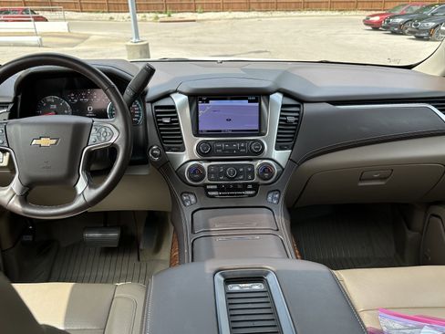 Used 2017 Chevrolet Tahoe Premier AWD/4WD image 30