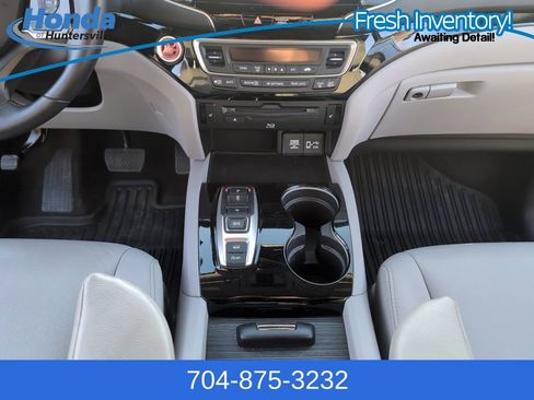 Used 2022 Honda Pilot Touring image 18