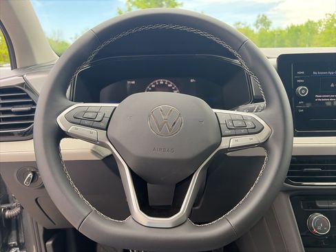 New 2026 Volkswagen Taos S FWD image 16