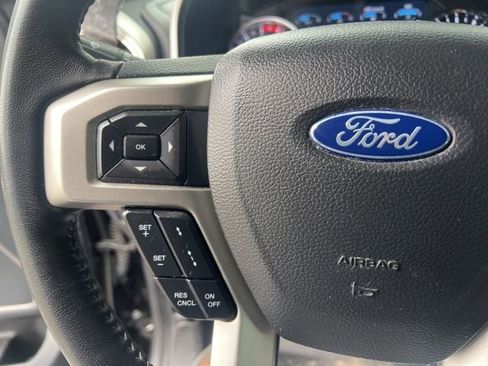 Used 2022 Ford F350 Lariat w/ Lariat Ultimate Package image 19