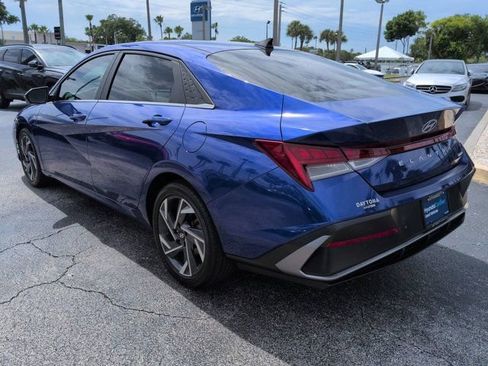 Certified 2024 Hyundai Elantra Limited FWD image 6