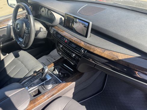 Used 2018 BMW X5 xDrive40e AWD/4WD image 29