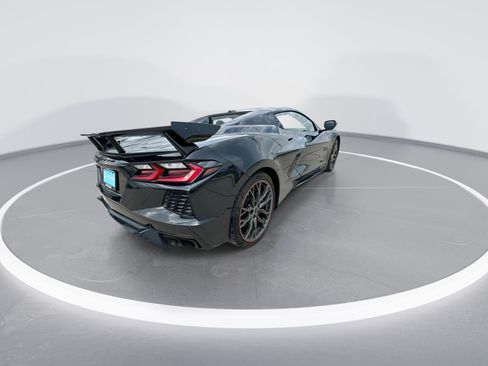 Used 2023 Chevrolet Corvette Stingray Premium Conv w/ Z51 Performance Package RWD image 8